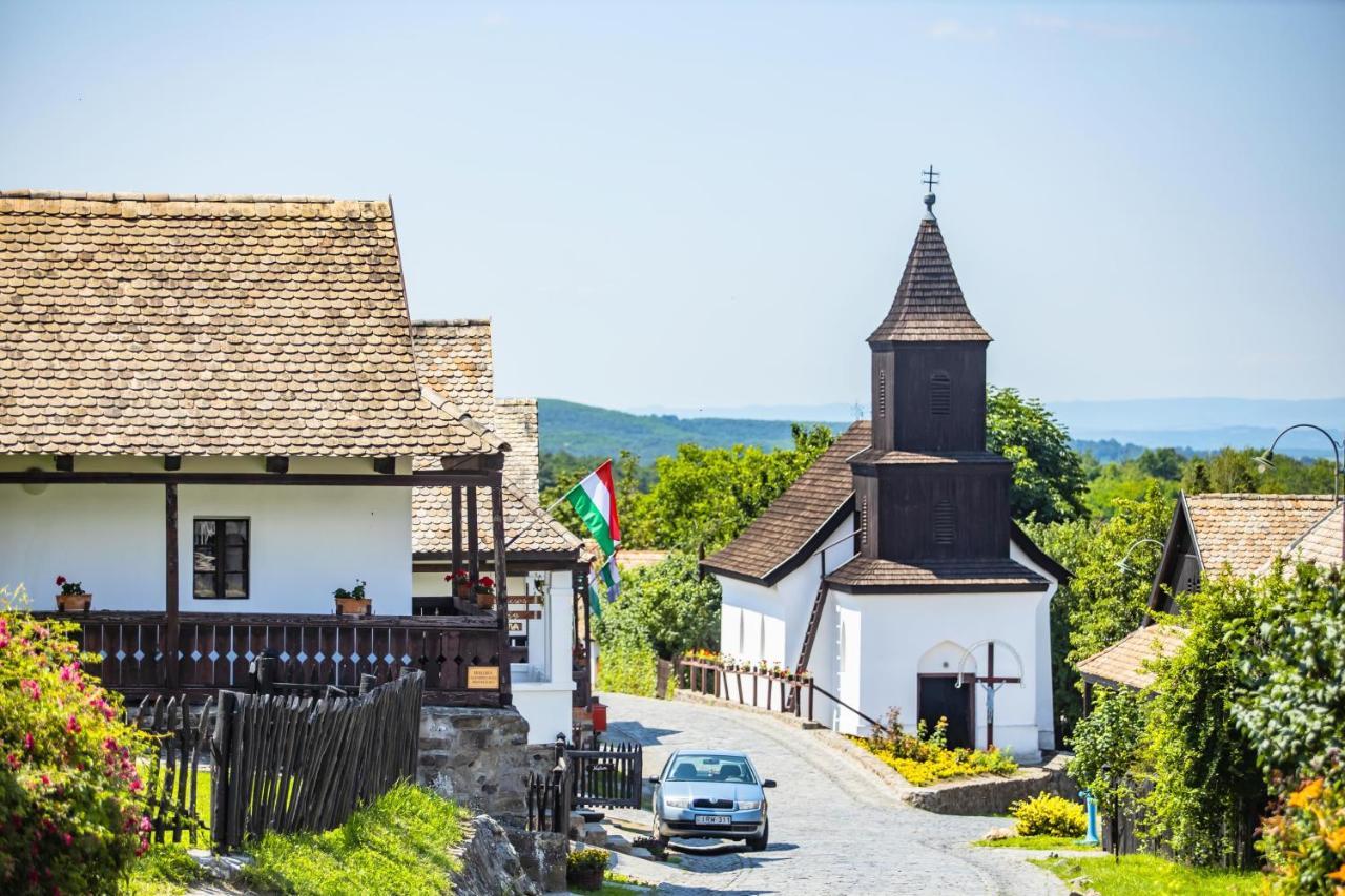 Lankás Vendégház - Hollókő Extérieur photo